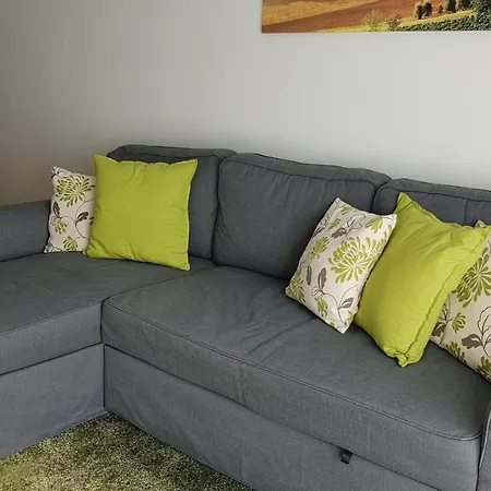 Mina Vizparti Apartman דירה